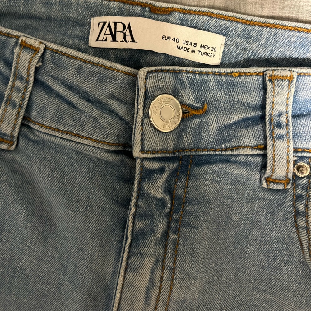 New without tags Zara jeans size 8.